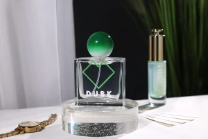 Комплект - алуминиев спрей и зелена сферична капачка (малка) за бутилки с гърловина 15/400-изображение_група