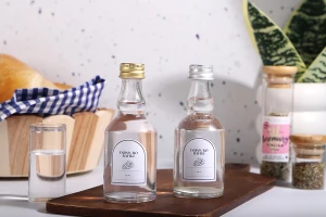 Стъклена прозрачна бутилка 50 мл (PP 18)-изображение_група