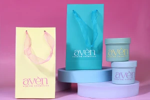 Ламинирана хартиена подаръчна торбичка 110x60x200 мм с 2 см органзена дръжка в различни цветове-изображение_група