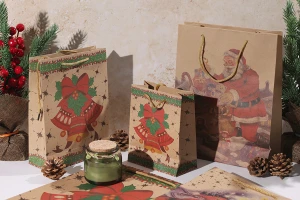 Коледна подаръчна торбичка с размери  115x60x145-изображение_група