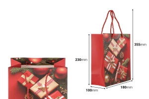 Коледни хартиени червени подаръчни торбички 180x100x230 мм с празничен дизайн и червен шнур - 12 броя микс дизайни-изображение_размери