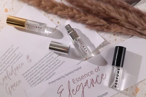 Малки стъклени шишенца 5 мл със спрей пулверизатор-изображение_група