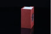 Кристална бутилка от 3 ml с кристална капачка и игла Кристална бутилка от 3 ml с кристална капачка и игла