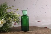Зелена бутилка за етерични масла  50 ml с гърловина  PP18