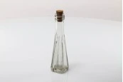 Стъклена бутилка за зехтин или оцет с размери 42x163 - 50 ml Стъклена бутилка за зехтин или оцет с размери 42x163 - 50 ml