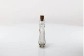 Стъклена бутилка с размери 90x38x145 - 130 ml Стъклена бутилка с размери 90x38x145 - 130 ml
