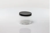 Пластмасова PET опаковка 500 мл с черна капачка, с размери 100x85 mm Пластмасова PET опаковка 500 мл с черна капачка, с размери 100x85 mm