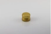 Алуминиева капачка 31,5x24 с дозатор в различни цветове Алуминиева капачка 31,5x24 с дозатор в различни цветове