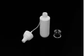 Пластмасова PET бутилка 80 ml с бяла помпа и прозрачна капачка Пластмасова PET бутилка 80 ml с бяла помпа и прозрачна капачка