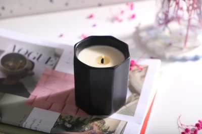 Контейнери (буркани) за свещи