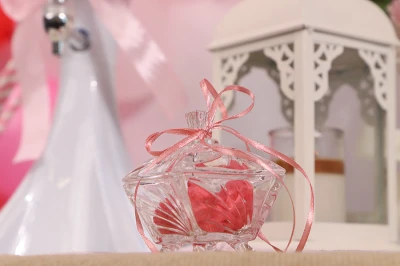 Буркани за сватбени подаръци